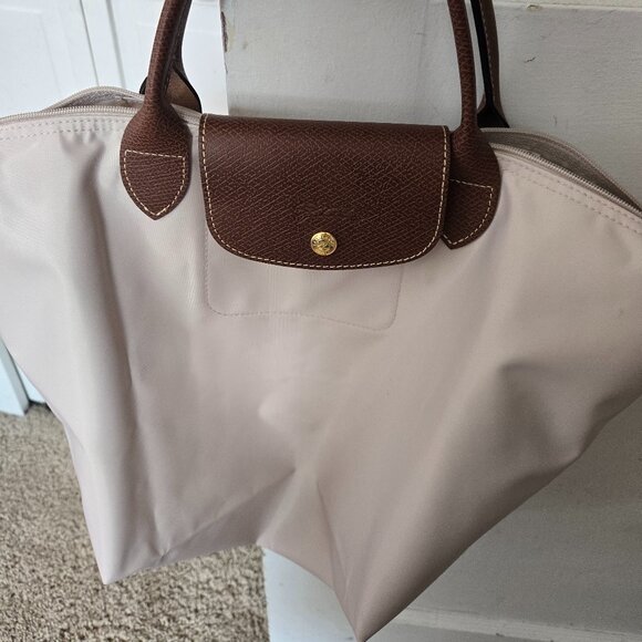 Longchamp le pliage medium - Picture 1 of 9